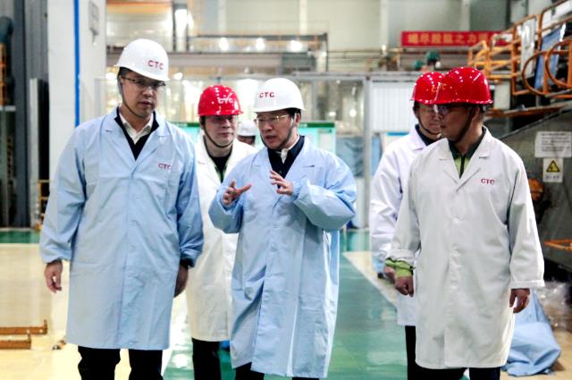 中國電氣裝備黨委書記、董事長(zhǎng)李洪鳳赴浙江盛達(dá)、恒馳電氣、西電常變、常州東智調(diào)研