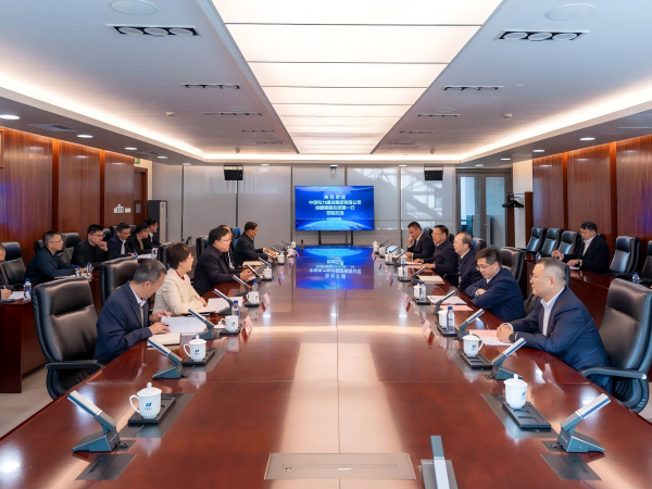 華電集團副總經(jīng)理吳敬凱會見中國電建黨委常委、副總經(jīng)理徐鵬程