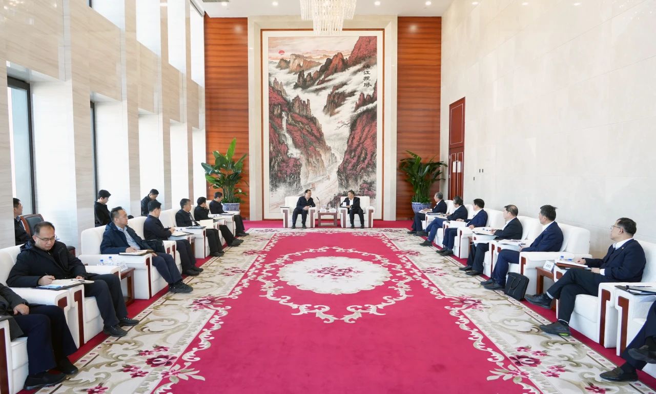中國能建董事長宋海良、總經(jīng)理倪真與中國南水北調(diào)集團董事長汪安南、總經(jīng)理孫志禹會談