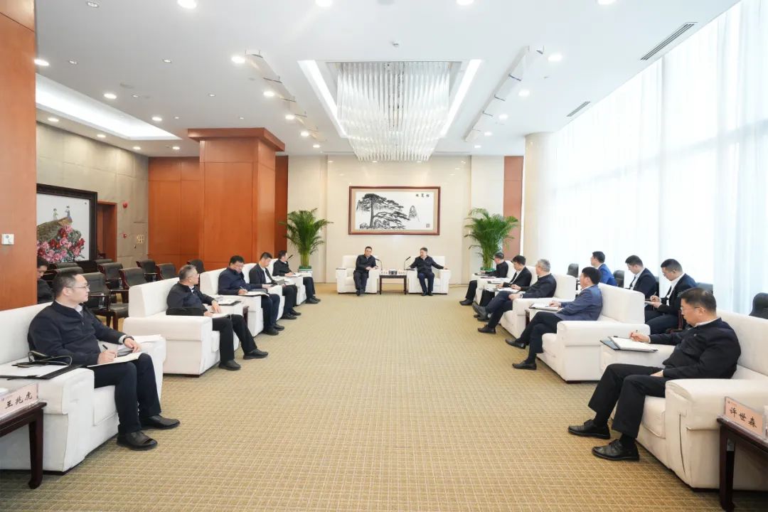 華能集團董事長溫樞剛、總經理張文峰會見哈電集團董事長曹志安、總經理黃偉